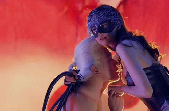 “圣水”在BDSM实践中的迷人魅力，你了解多少？ 一